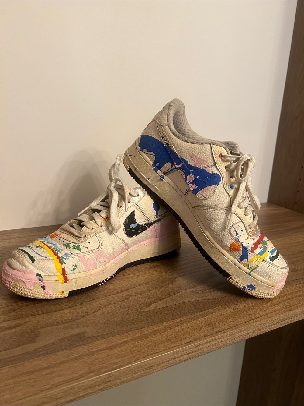 Nike Men's Paint-Splatter Air Beige with‎ Multicolor Accents